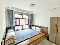 Tekes Luohuangge Homestay