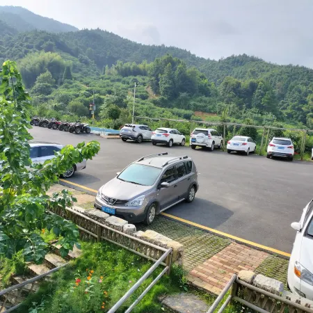 Xinfeng Panjiazai Homestay Wenquan Homestay