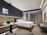 Me Young Me House Hotel (Changsha Wu Yi Square Yuanjialing Subway Station) Hotels near Yingbin Intersection Station