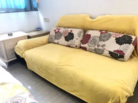 Yuliangyu Lailou Hotel Отели рядом с достопримечательностью «Глобальный автомобильный пассажирский станция Ляо Ляо»