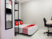 Collection O 91131 New V1 Hotel Near Stasiun Mangga Besar Hotels near PIK Reclaimed Walkway