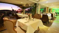 Tometal Hotel - breakfast
