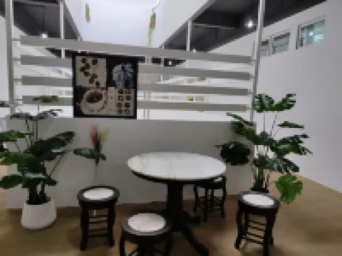 ALVILLA - 劉輝煥大廈