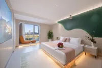 Xishuangbanna Jinghong Jinman Hotel (Splashing Square)