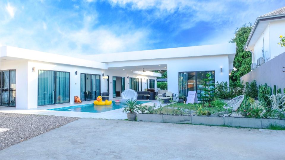 Natree Pool Villa Pattaya