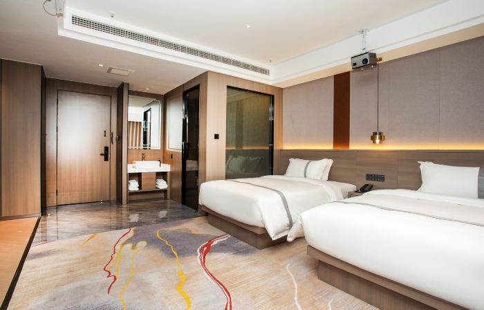 GEM Hotel (Xinyang Xi County Longhu Central City Wuyi Road)