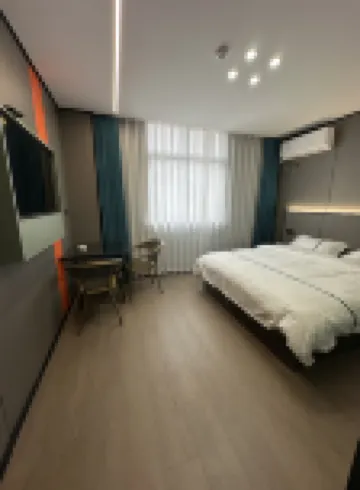 Changxing Red Leaf Room