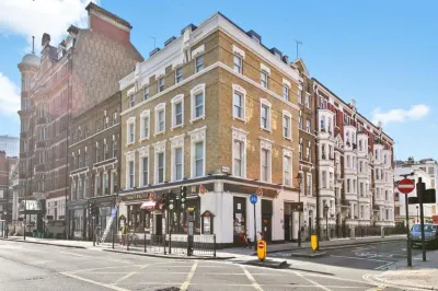 2VH Virginia House, 31 Bloomsbury Way by City Living London