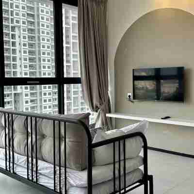 Urban Suites The Saxophone by Swiss Home Rooms