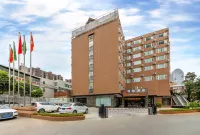 LIN YIN HOTEL