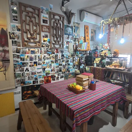 I am waiting for you in Guilin Youth Hostel (Liangjiang Sihu East-West Alley)