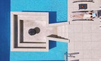 Yuan Shan Qing Yu · Modern Design Retreat · Yunqi Pool Guesthouse (Nalati Scenic Area)