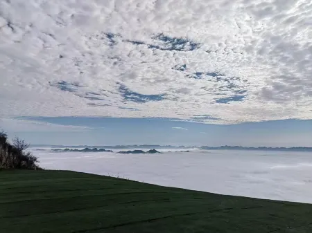 Youyijia Roasted Whole Lamb Homestay Отели рядом с достопримечательностью «Bamian Mountain»