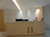 Huaxiang Four Seasons Boutique Inn (Xijiang Qianhu Miao Village)