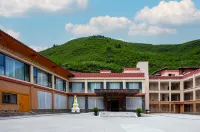 Lanyue Hotel