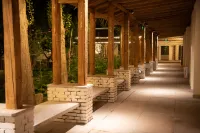 Sunny·Floral Stream | Designer Boutique Hotel (Tekes Bagua City Branch)