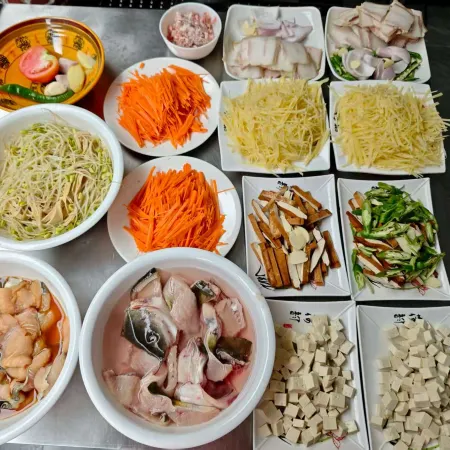 Pingshui Xiangfeng Homestay,HeFeng