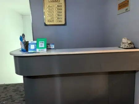 Shuiyifang Hotel (Baoying Vehicle Management Office) Отели рядом с достопримечательностью «Baoying Academy»