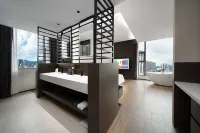 Days Inn by Wyndham (Liupanshui High-Speed Rail Station) Hotels in Liupanshui