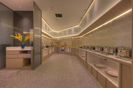 Li Yi Hotel (Turfan Grape Night Market Branch) Отели рядом с достопримечательностью «Grape Valley»