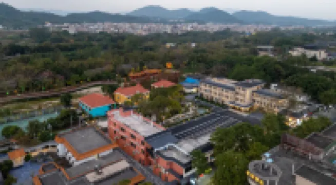 Yunfu Xinxing Sanye Hot Spring Hotel