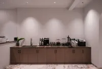 Yuanshu Designer Aesthetic Homestay (Zhenyuan Ancient Town Xindaqiao) - พร้อมอาหารเช้า