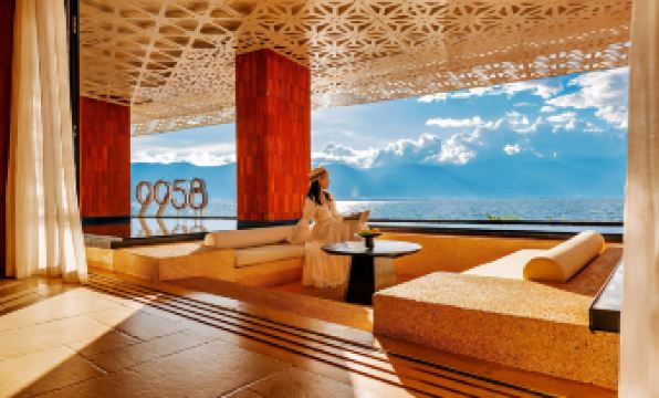 Dali 9958 Scenic Hotel