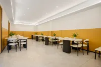 He Kou Zhenpin Guomen Hotel (He Kou Port Store)