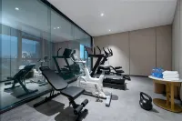 Rezen Borui Hotel (Guangzhou Baiyun Station Ezhangtan Subway Station)