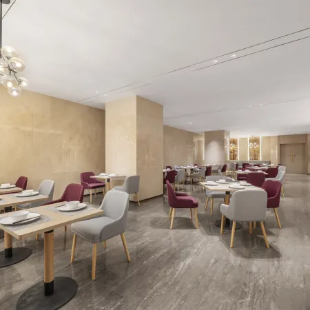 Lavande Hotel (Wuzhou Qilou Town Archway)