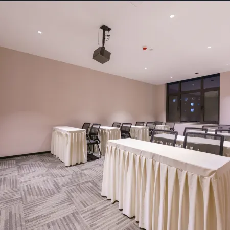 GreenTree Inn Select (Da lian North Railway Station Branch)