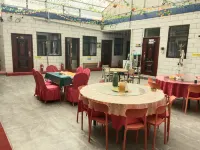 Ulan Yongshun Pavilion Hotel - 2-Star