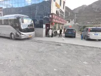 Sapumujia No.1 Hotel - Parking