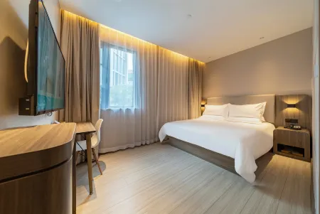 HanTing Hotel (Shanghai Lujiazui Century Avenue Subway Station)