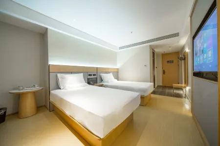 HanTing Premium Hotel (Shenyang Station Taiyuan Street Subway Station)