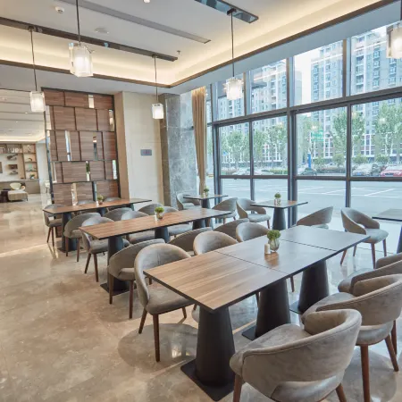 Homeinn Plus Hotel (Lujiang Neihuan North Road No.5 High School)