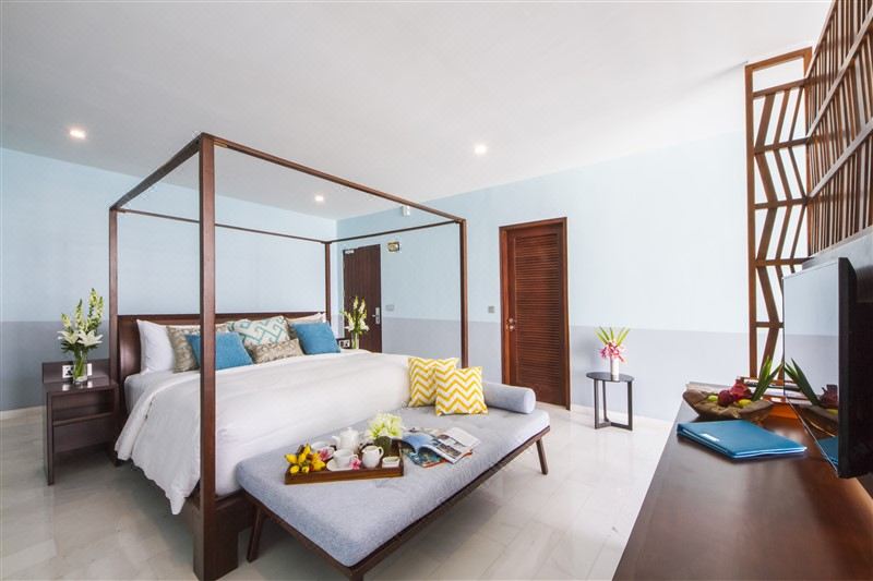 Dream World AquaOver view