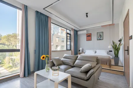 le chao  hostel Отели рядом с достопримечательностью «Minsu Fengqing Street»