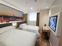 维也纳酒店(上海南京路步行街店) - 高级双床房