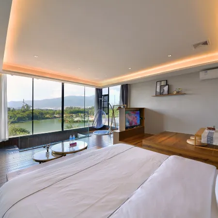 Zhaoqing Ruhe Lakeview Homestay (Qixingyan Paifang Branch)