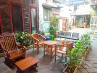 Colorbox House Hotels in Mayangan