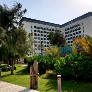 Отель Rove La Mer Beach
