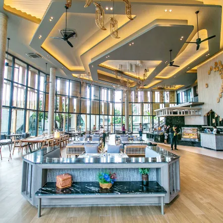 The Signature Hotel Airport