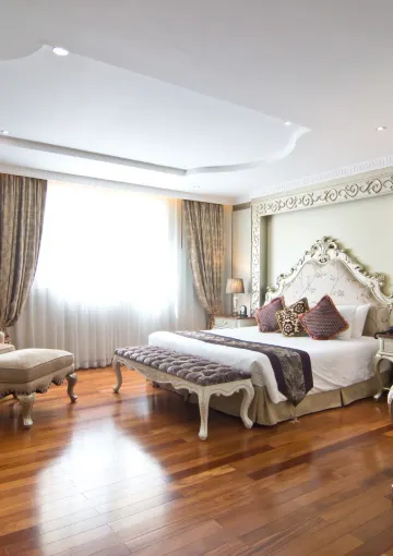 ห้องสวีทสามห้องนอนพร้อมจากุซซี่