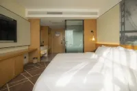 Xinhui Hotel (Xuanhan Yilian Passenger Transport Terminal Branch)