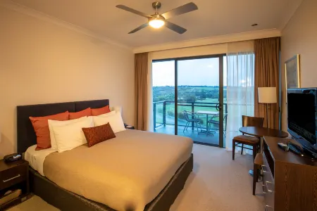 麥克拉肯鄉村俱樂部飯店