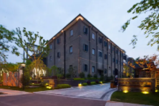 杭州運河黄龍璀麗ホテル