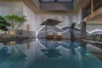 Maitreya Chizhiquan Hot Spring Hotel (Maitreya Honghe Water Township) - Romantic