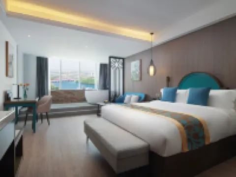 Mehood Hotel (Hebi High-Speed Railway Station Qihe Jinsha Beach) Hotels in Hebi