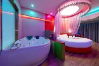 Mingxuan Business Hotel (Zhangzhou Ancient Town RT-Mart Store)